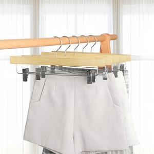 ไม้แขวนเสื้อพรีเมียม แข็งแรง ทนทาน พร้อมค<span class=keywords><strong>ล</strong></span>ิปหนีบแบบปรับได้ สำหรับกระโปรง กางเกงยีนส์ กางเกงขายาว  ขายดีจากโรงงาน  พร้อมโ<span class=keywords><strong>ล</strong></span>โก้ - Product Image 6