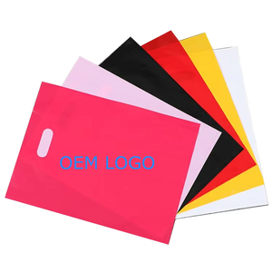 Sac de transport en plastique découpé à l'emporte-pièce imprimé de logo personnalisé très vendu design à soufflet latéral du fabricant vietnamien - Product Image 6