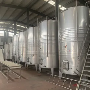 Tanques de armazenamento de vinho tinto antigos à venda a preços baixos