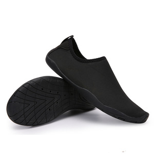 Chaussures de plage pour hommes et femmes, épaisseur normale, semelle souple, antidérapantes, séchage rapide, en caoutchouc - Product Image 2