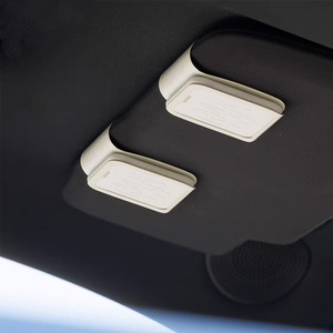 Rafraîchisseur d'air de voiture sans COV OEM pare-soleil recharge de parfum technique matériau d'huile liquide compatible avec les clips d'évent Febreze/<span class=keywords><strong>Ambi</strong></span> <span class=keywords><strong>Pur</strong></span> - Product Image 1