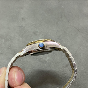 Esforzándose por la Perfección en Cada Detalle. Reloj Mecánico que Hace Homenaje a los Clásicos con el Movimiento 2671 Más Estable - Product Image 4