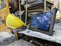 Producto en stock Tableta industrial resistente al agua con Android 14 IP65 de 10 pulgadas 4G LTE GPS NFC 2D Scan Tableta industrial resistente de 8000mAh