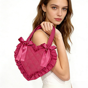 工厂 OEM ODM 泡泡心形手提包 Weydy Bag 批发 <span class=keywords><strong>2026</strong></span> 新款女式花边装饰蓬松绗缝单肩包 - Product Image 3