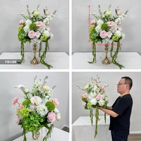 DKB Factory Wholesale 35cm Boule de fleurs artificielles Décoration artificielle blanche, verte, rose, rose et végétale pour la décoration de table de mariage