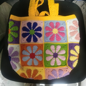 Sac en crochet fait main personnalisé 2025 pour femme – Dernière collection, motif brodé tendance, artisanat textile et de tissu - Product Image 6