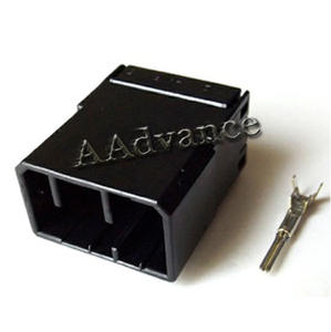 174931-2 8 Pin TE 1,8 мм (070) Серия многоблокировочных негерметичных разъемов - Product Image 2