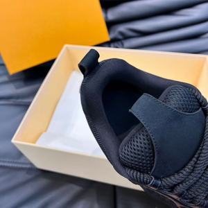 Série de skateboards classiques, baskets de créateur de haute qualité, en cuir, semelle épaisse, chaussures de skate originales de marque exquise - Product Image 3