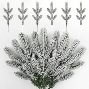Accesorios para Coronas de Navidad Ramas de Pino Agujas de Pino de Plástico Navideñas Planta Verde Artificial Decoración al por Mayor - Product Image 1