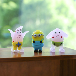 Nuevos Adornos de Cristal Creativos y Lindos de Jirafa, Patrick Star y Pollito Amarillo, Decoración para Estudio, Regalos, Adornos para Coche - Product Image 2