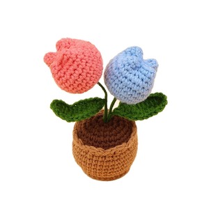 Planta en maceta de tulipanes de simulación personalizada para el Día de la Madre, tulipán tejido a mano con hilo, pequeña planta en maceta, flor tejida. - Product Image 5