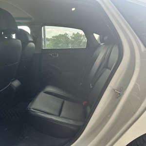 รถยนต์ฮอนด้า ซีวิค มือสอง พวงมาลัยซ้าย เกียร์อัตโนมัติ CVT รถมือสอง 5 ที่นั่ง แบบแฮทช์แบ็ก ซื้อรถออนไลน์ - Product Image 5