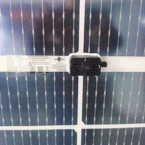 แผงโซลาร์เซลล์แบบกระจกสองชั้น 530w 535w 540w โมโนคริสตัลไลน์ 144 เซลล์แบบฮาล์ฟคัท 156.75มม.x156.75มม. โมดูลไฟฟ้าโซลาร์เซลล์ - Product Image 3