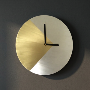 Horloge murale en laiton doré - Product Image 6