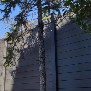 Poteau en aluminium européen de 6 pieds, gaufré, modélisation 3D, écologique, imperméable, installation facile, <span class=keywords><strong>clôture</strong></span> extérieure moderne de qualité supérieure - Product Image 1