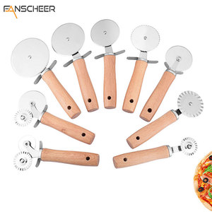 Stainless Steel Pizza Cutter With Wooden Handle 9 Cm Blade For Cake Crepe Baking Tools - Product Image 5