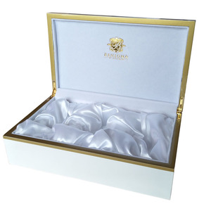 Boîte cadeau en bois sur mesure 28x16.7x8cm, estampage à chaud or et argent pour emballage de parfums, bijoux et thé - Product Image 4