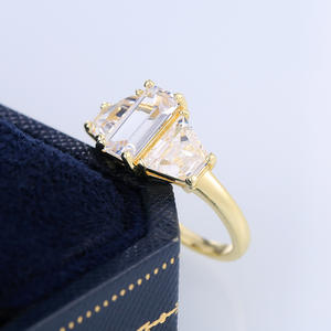 Anillo de Diamantes F478, Corte Esmeralda, Diamante Natural, Oro Amarillo, Anillo de Compromiso Clásico para Mujer - Product Image 6