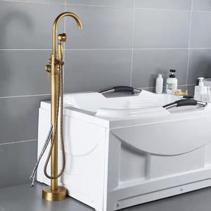 Robinets de baignoire autoportants à poignée unique design moderne Vente à chaud en laiton Mélangeur de douche avec jet de pluie Robinet de salle de bains avec <span class=keywords><strong>support</strong></span> de filtre - Product Image 4