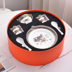 Vente en gros d'usine : 10 services de table en porcelaine fine à motif cheval européen pour la décoration intérieure - Product Image 2