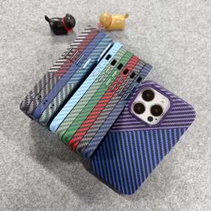 Custodia per telefono in carbonio di lusso per <span class=keywords><strong>iPhone</strong></span> <span class=keywords><strong>13</strong></span> pro custodia rigida per telefono <span class=keywords><strong>con</strong></span> armatura in carbonio <span class=keywords><strong>con</strong></span> cornice in metallo per <span class=keywords><strong>iPhone</strong></span> 14 pro max - Product Image 3