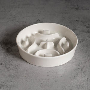 Mangkuk Makan Anjing Kucing 2-in-1 Keramik Solid Ramah Lingkungan Bahan Besi Pelindung Tulang Leher Pencegah Tersedak dan Terguling - Product Image 4