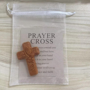 Nueva Cruz de Bolsillo Cristiana de Madera Pulida 2D, Regalo Religioso, Decoración <span class=keywords><strong>para</strong></span> el Hogar, 4x6cm, Grabada <span class=keywords><strong>para</strong></span> <span class=keywords><strong>Bautizo</strong></span> y Navidad - Product Image 3