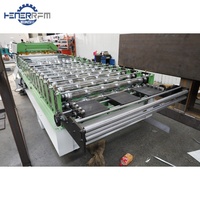 Ligne de production de machines de formage à froid de panneaux sandwich en acier galvanisé à grande vitesse