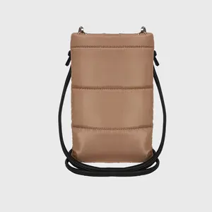 Küçük çanta kadın mini crossbody dikey küçük kahverengi tote çanta deri askısı peluş basit rahat omuz cep telefonu çantası