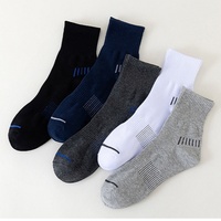 Chaussettes de sport personnalisées pour hommes, en coton respirant, anti-humidité, pour la course et le basketball, avec compression – Vente en gros directe usine