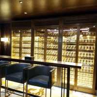 Armoire à vin personnalisée avec porte en verre, éclairage LED, bar moderne pour la maison, armoire de rangement pour vin