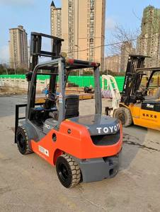 Montacargas Diésel Usado 8FD30 de 3 Toneladas a Precio Económico con Motor Potente 4x4 y Bajo Consumo de Combustible - Product Image 5