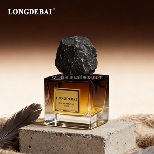 Botella de Perfume de Vidrio Cuadrada Transparente de Lujo Personalizada de 30 ml, 50 ml, 100 ml con Pulverizador de Bomba Premium y Piedra de Jade - Product Image 3