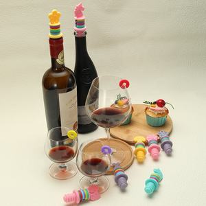 Bouchon à vin en silicone, forme de fleur arc-en-ciel, préservateur de fraîcheur de la bière, marqueur d'identification de verre à vin en silicone souple - Product Image 3