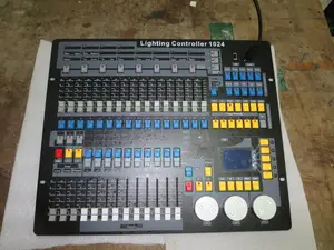 Kingkong Pengontrol Pencahayaan Panggung DJ Konsol Lampu DMX 1024