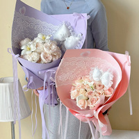 Nouveau design 2026 : Papier d'emballage floral élégant avec patchwork de dentelle, papier d'emballage pour bouquets, fournitures d'emballage pour fleuristes et cadeaux de mariage