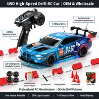 Voiture de drift RC Zhorya à l'échelle 1:43, 2,4 GHz, semi-propulsive, avec gyroscope, lumières LED, servomoteur, suspension, RTR et pneus interchangeables
