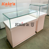 Vitrine de Luxe Rose en Verre Cannelé pour Bijoux – Présentoir Haut de Gamme pour Bijouterie, Montres, Boutiques de Cadeaux et Expositions – Taille Personnalisée