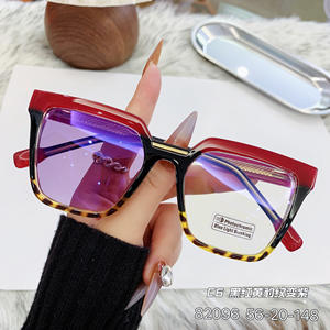 กรอบแว่นตาแบบ Cat Eye รุ่นใหม่สำหรับผู้หญิง ป้องกันแสงสีฟ้า เลนส์ Plano กรอบเต็ม UV400 เลนส์ PC สีดำ รุ่น HL 82096 - Product Image 3