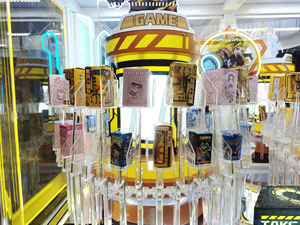 Máquina de grúa de bolas eléctrica operada con monedas, juego de tablero de carnaval en inglés, plataforma de diversión con martillo de metal para romper tesoros - Product Image 6
