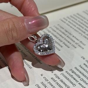 Colgante de Plata de Ley S925 con Diseño de Corazón de Hielo Triturado, Estilo Vintage Antiguo, Colgante Brillante en Forma de Corazón con Patrón Numérico, Dijes Elegantes - Product Image 3