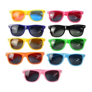 Hot Sale Fashion Shades Sunglasses Women Men 2022 Sunglasses Cheap Eyewear Square Sunglasses 2022 Wholesale Best Price