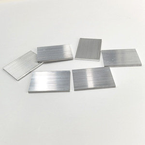 ฮีทซิงค์อะลูมิเนียมโปรไฟล์ 40x28x2.2 มม. ชุบอโนไดซ์ กลึงด้วยเครื่อง CNC สำหรับระบายความร้อนอุปกรณ์อิเล็กทรอนิกส์ - Product Image 1