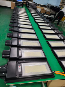 Led năng lượng mặt trời ánh sáng đường phố 300W 600W ngoài trời chiếu sáng cảm biến chuyển động năng lượng mặt trời ánh sáng đường IP65 sân vườn ngoài trời với cực từ xa - Product Image 6