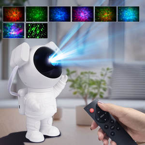 Venta caliente de alta calidad nebulosa Luna lámpara de proyección DE Navidad decoración del hogar 360 grados de pie astronauta luz nocturna - Product Image 5