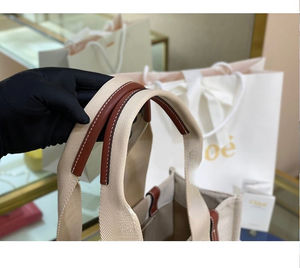 Environmentally Friendly Canvas Tote Handbag with Shoulder Strap PU Leather Space Color for Shopping Fashionable Streamed Design - Product Image 5