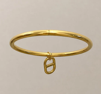 Bracelet jonc minimaliste en acier inoxydable plaqué or 18 carats avec pendentif nez de cochon, cadeau d'anniversaire pour adolescentes et femmes, élégant et tendance pour les fêtes
