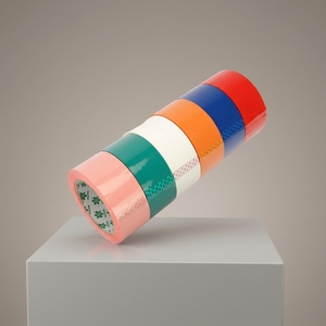 Prix d'usine Ruban adhésif BOPP coloré personnalisé sans résidus pour la <span class=keywords><strong>reliure</strong></span> des bords de tapis pour les mariages d'exposition - Product Image 1