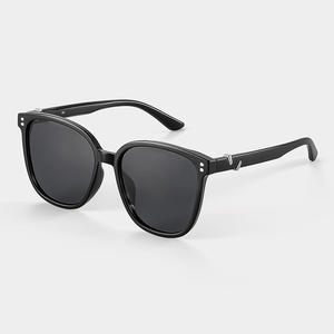 Lunettes de soleil polarisées élégantes, monture noire, verres TAC, protection UV385 pour les sports de plein air, le cyclisme et la conduite - Product Image 2