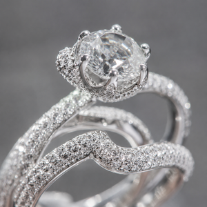 Anello da Donna con Taglio Brillante Rotondo, Gioiello Classico per Ogni Giorno - Product Image 3